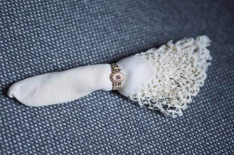 handkerchief - two little birds planning